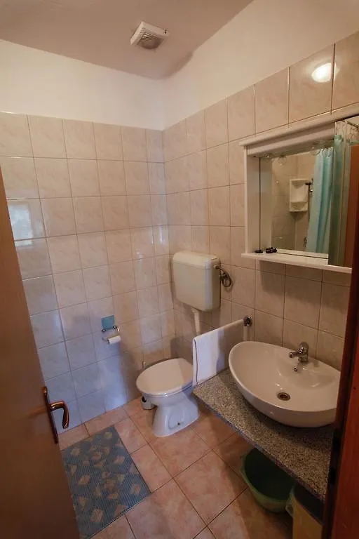 Apartment Rakic Pomer